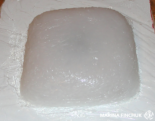 застывание формы из силиконового герметика