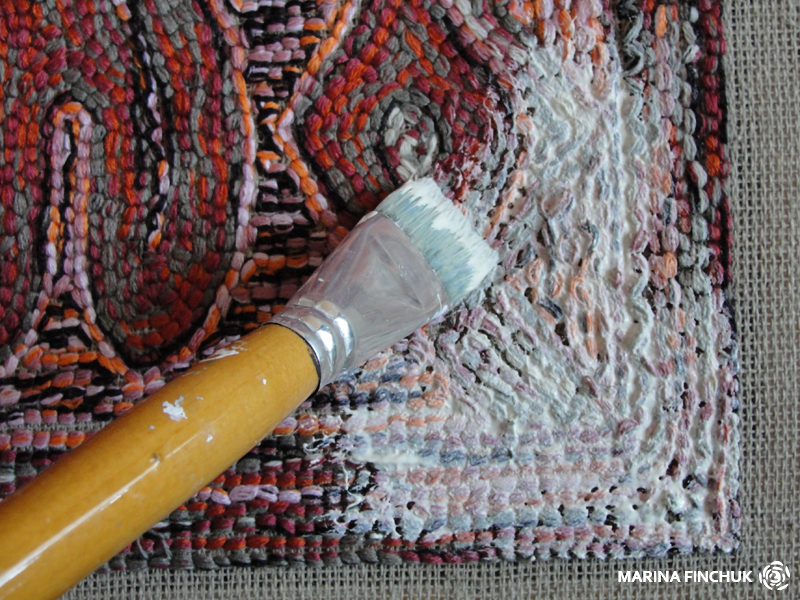 Обработка изнанки ковровой вышивки